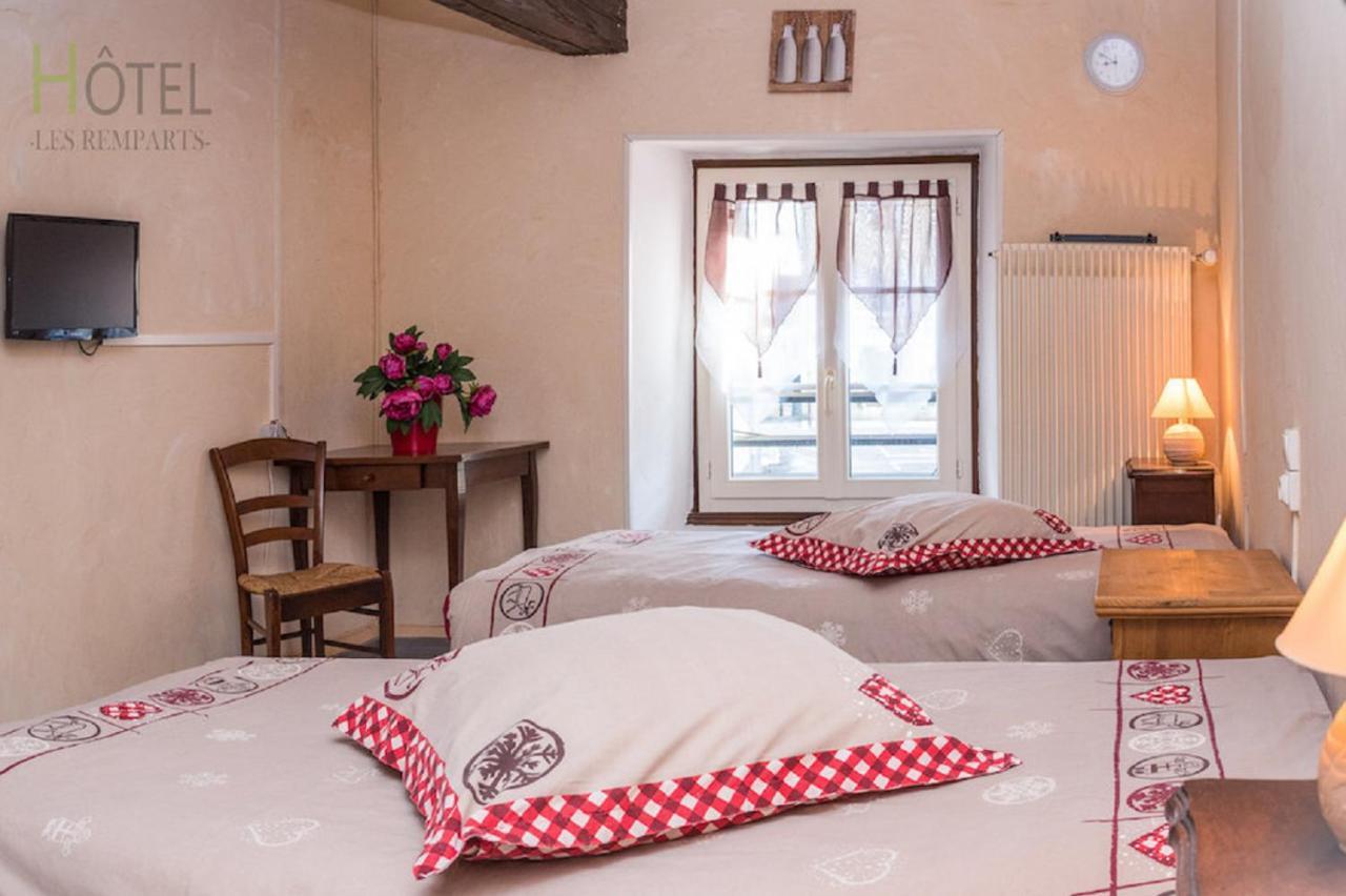 Hotel Les Remparts Nozeroy Eksteriør bilde