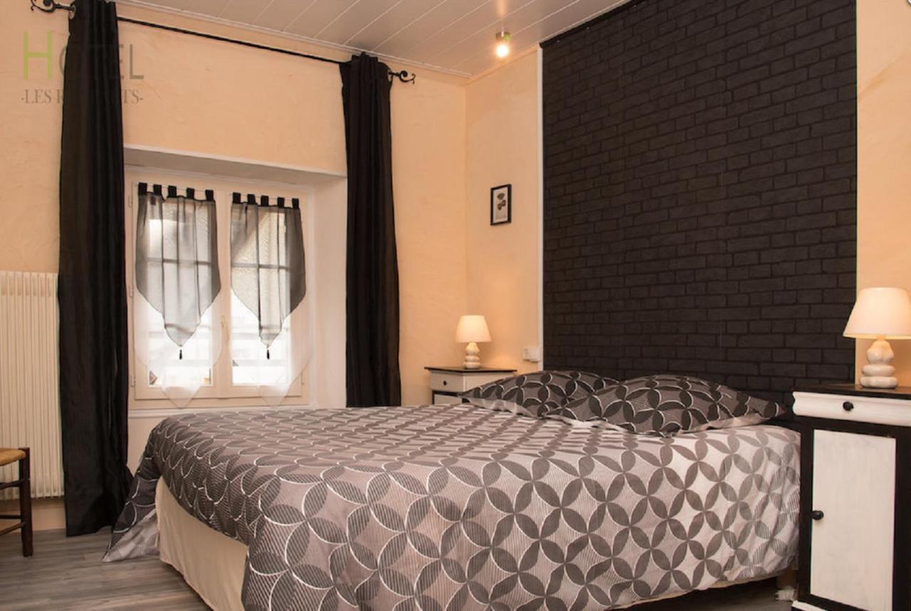 Hotel Les Remparts Nozeroy Eksteriør bilde