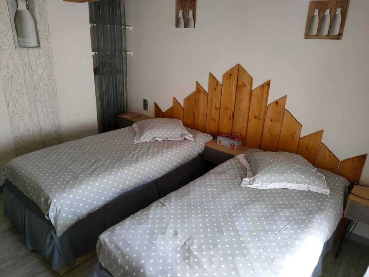 Hotel Les Remparts Nozeroy Eksteriør bilde