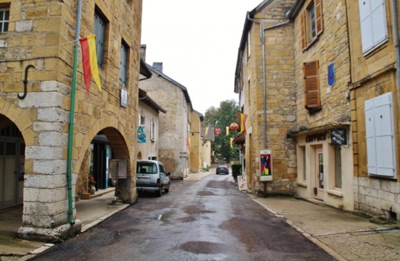 Hotel Les Remparts Nozeroy Eksteriør bilde