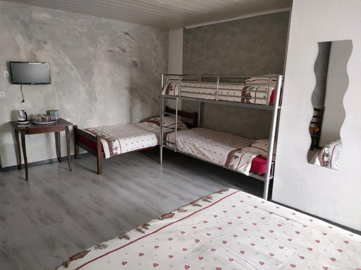 Hotel Les Remparts Nozeroy Eksteriør bilde